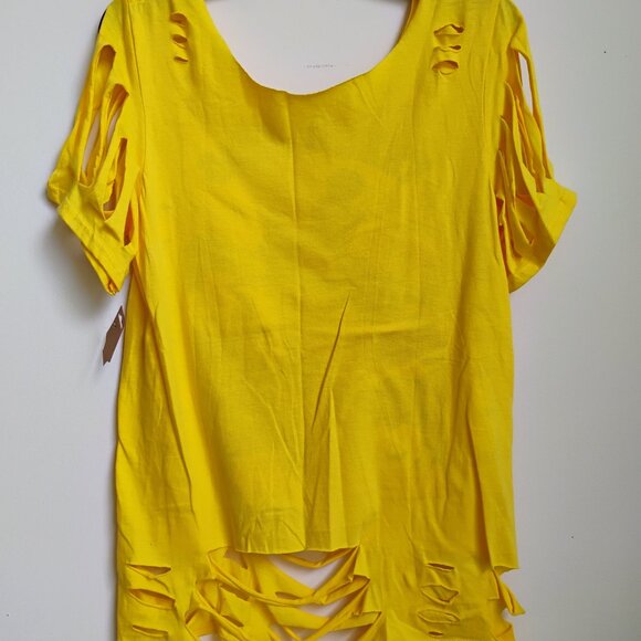 Small Lion King off shoulder distressed tee - Picture 3 of 4